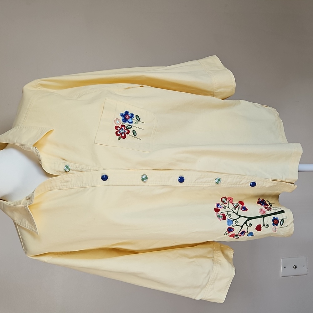 CJ Banks Blouse Linen Cotton Embroidery Floral Applique Buttons Cottage 1X